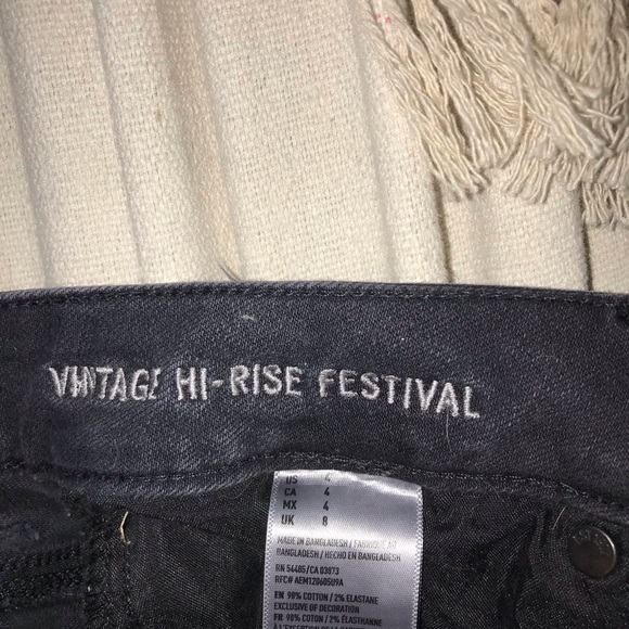 American Eagle Shorts - Picture 6 of 6